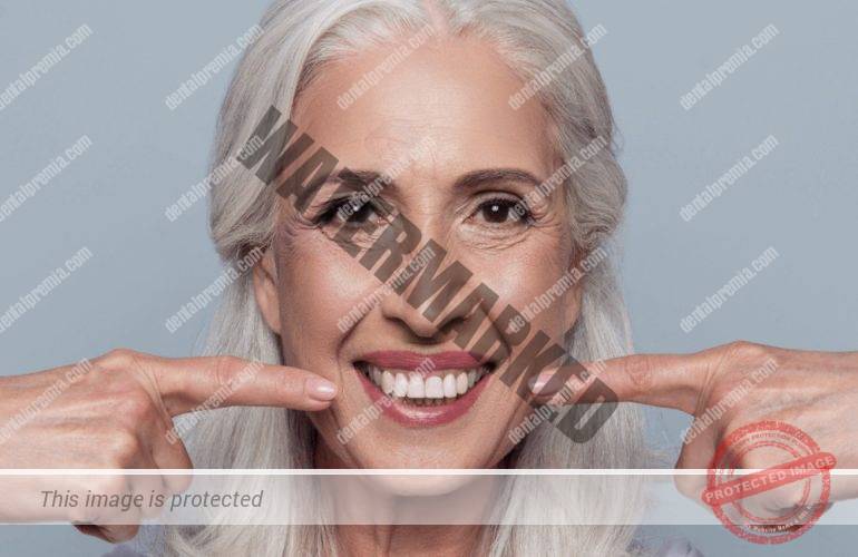 imagen de protesis dental clinica dental Premià
