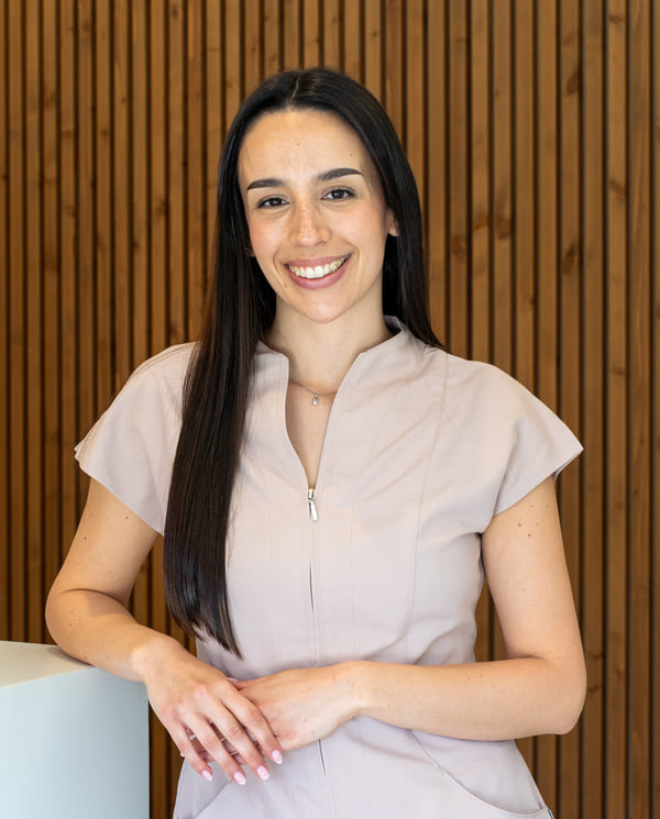 Carla Corroto, higienista en Premià de Dalt, Barcelona